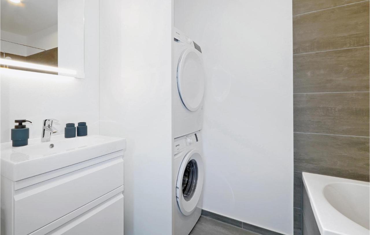 2 Bedroom Cozy Apartment In Lembruch-Duemmer See Kültér fotó